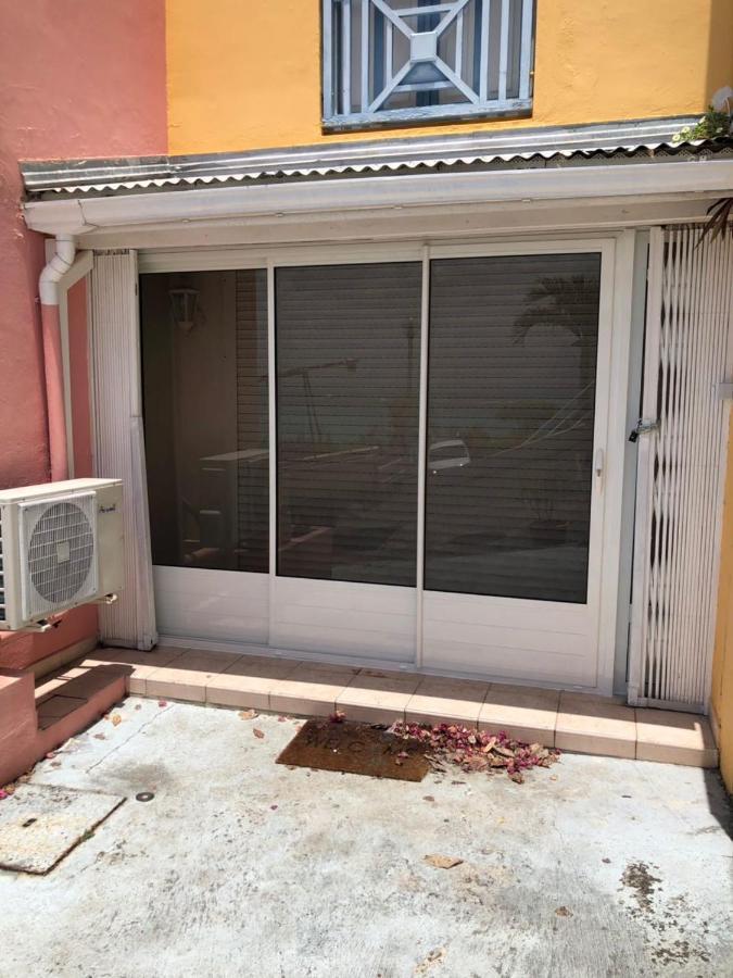 Hibiscus Apartment Le Gosier  Exterior photo